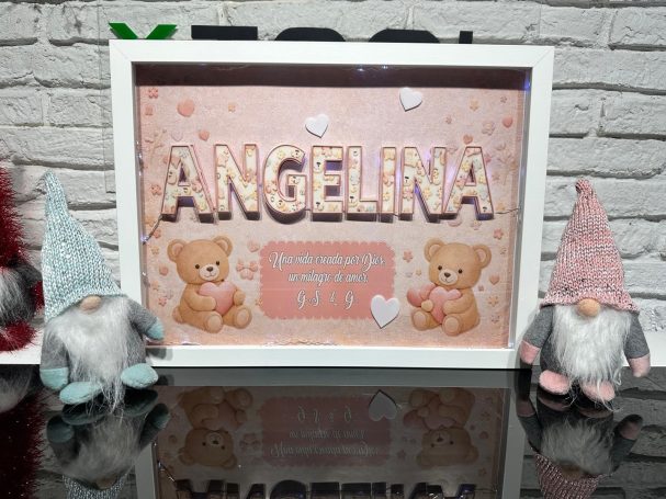 cuadro personalizado para bebé con nombre y luz led en madera decorativa